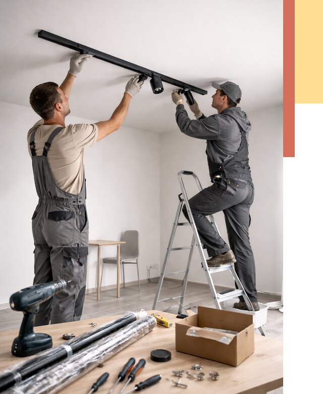 Установка трековых светильников в натяжной потолок в Калининграде от 4250 руб. | ОТДЕЛОЧНИК-Клн